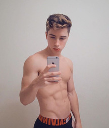 Ragazzi Carini 188 5820ac0ba73e1.jpg