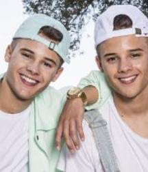 Boys From The Net 85 582a9e5a35d16.jpg