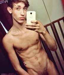 Chicos muy guapos 34 582f087b1b588.jpg