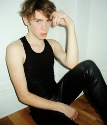 Schönen Jungen 161 584e9d0b4a20b.jpg
