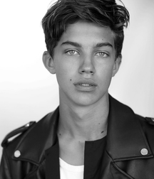 Beaux Garcons 150 585bbf81656e9.jpg