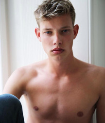  Pinups 127 58750c5cec897.jpg