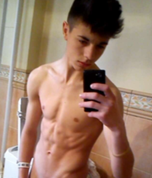 Beaux Garcons 155 588c1347a93d5.png