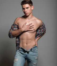 Beaux Garcons 155 588c134f8f0a9.png