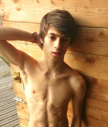 Boys From The Net 96 588c17edf09a3.jpg