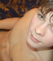 Alexey 560e12d74f630.jpg