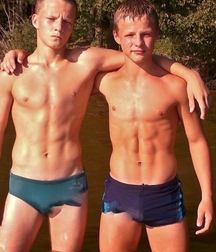 STRAIGHT DUDES & YOUNG MEN BOYS PORN 5f13e15e52389.jpg