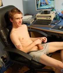 sexy 5cd7328d74267.jpg