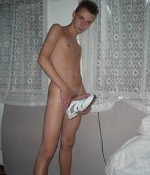 Blond Twink 5d240386a08ea.jpg
