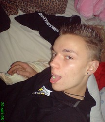 Blond Twink 5d2403ae5f131.jpg