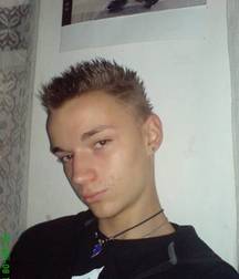Blond Twink 5d2403b32406e.jpg