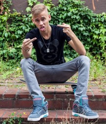 Sexy Boys 5d2405ad8eec2.jpg