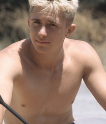 Lee Wallbash 57494eee64073.jpg