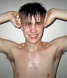 Nicola‘s hot boys selection gay tube 6047dde21979a.jpg