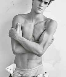 Nicola‘s hot boys selection gay tube 6047de001e483.jpg