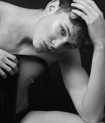 Faces 1 - The eyes show your mood Gay Tube 606e0cc963a87.jpg