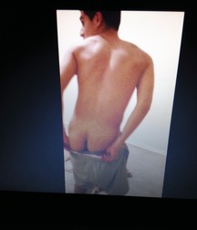 naked guys 580d658535920.jpg