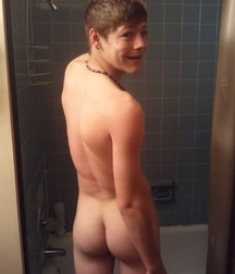 Shower twink 5aad42d5312c8.jpg