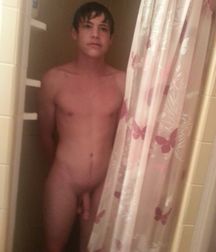 Shower twink 5aad43b559eab.jpg
