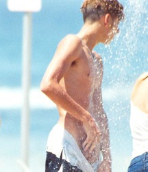 Hotties 5aca65faeca1d.jpg