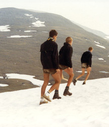BRING BACK SHORT SHORTS 5