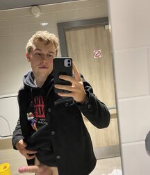 Hot boys big cocks selfie gay porn 6221c2ee3ab9c.jpg