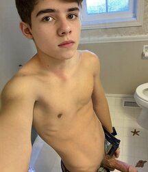 Sexy boys twink porn cocks out 6221c72ecf684.jpg