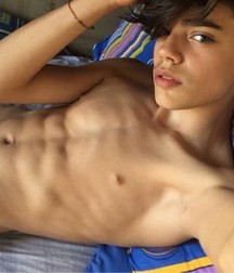 Delicious Bonbons! 5c396edebce9c.jpg