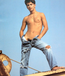 Delicious Bonbons! 5c396eeb97c7c.jpg