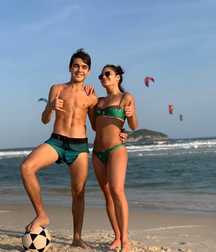 OMG! 5dd0f47a4adfb.jpg