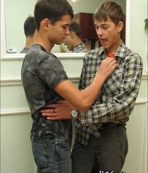 Roma &Ton 5bb1181c18850.jpg