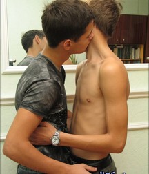 Roma &Ton 5bb118e4ddd6c.jpg