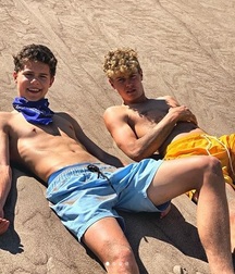 Case Walker Cute Twink Tube 61948017dddad.jpg