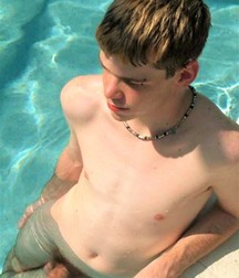 Twink Bathing & Some Useless coverage 5b4a68203c017.jpg