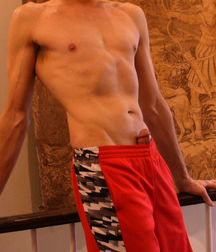 tempting 5dd153a57c776.jpg