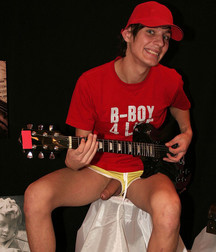 Never totally naked 59882d4e16f68.jpg