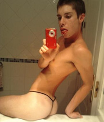 Never totally naked 59882d5421fb3.jpg