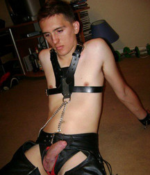 Never totally naked 59882d57c4b1b.jpg