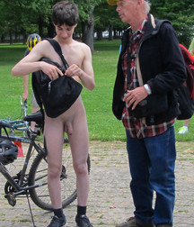 Never totally naked 59882d5d77162.jpg
