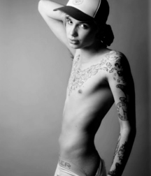 Random Black and White 587d7019a0adf.jpg