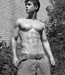 Random Black and White 587d710cb7fad.jpg