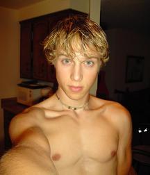 Cute Selfying Boys 58efd08734346.jpg
