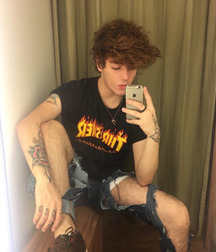 Of Bulges and iPhones (270) 59036100b33b0.jpg