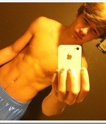 Of Bulges and iPhones (270) 59036146e7655.jpg