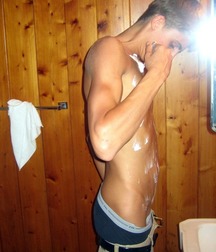 Uploaded by: 5c8e916c1a2fc.jpg