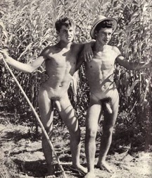 Boys Loving Boys 5cebfb46e30cf.jpg