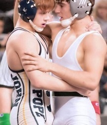 Boys Loving Boys 5cebfb565987a.jpg