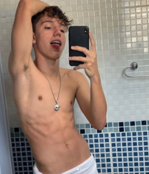 Random Hotties Gay Tube IV 5f7b9b5d90888.png