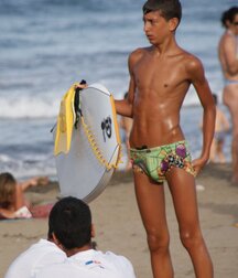 Boy Bulges Twink Gay Porn 5fe7d48a2c480.jpg
