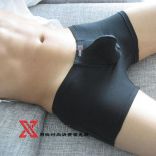 Serviceable Beauty shirtless 9356.jpg